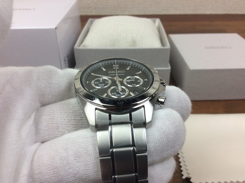Seiko Spirit SBTR013 Chronograph Men's Watch New + Box & Paper's - Picture 13 of 24
