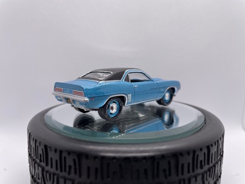 Johnny Lightning 1969 Chevrolet COPO Camaro RS - Loose - 1/64 - Picture 7 of 10
