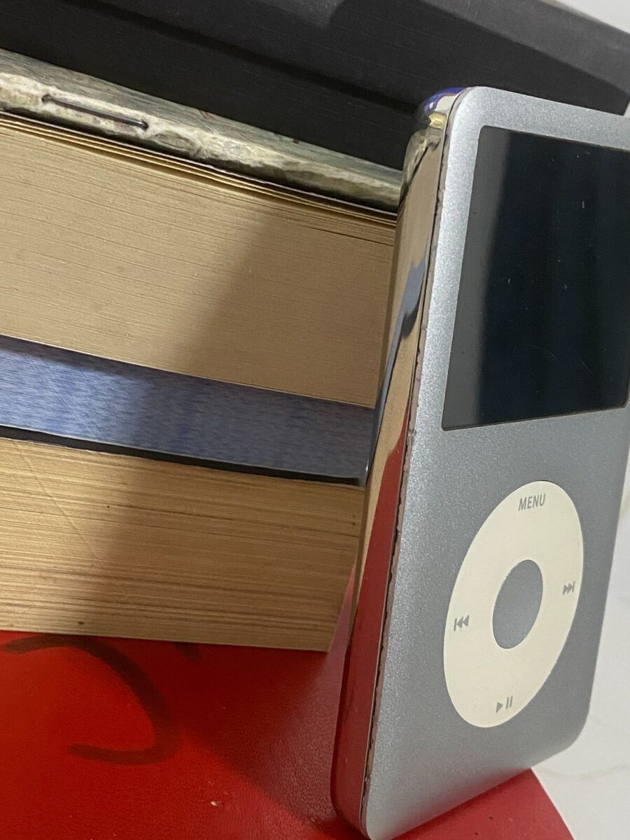Apple iPod classic Silver (120 GB) A1238 Model PB562LL | eBay Apple iPod classic Silver (120 GB) A1238 Model PB562LL | eBay