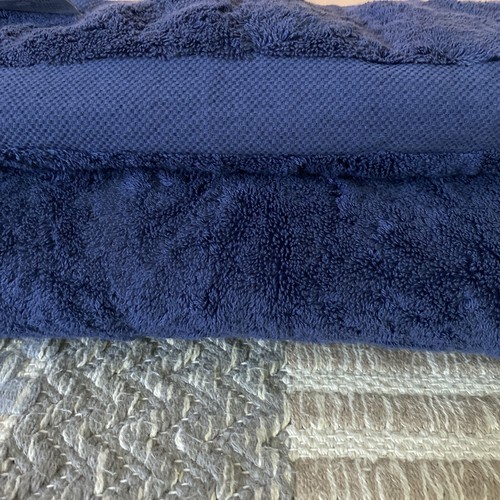 Matouk Bath Towel Navy Hem Edge 28 x 54 in 1.5 in Band 100% Cotton @ - Picture 5 of 5