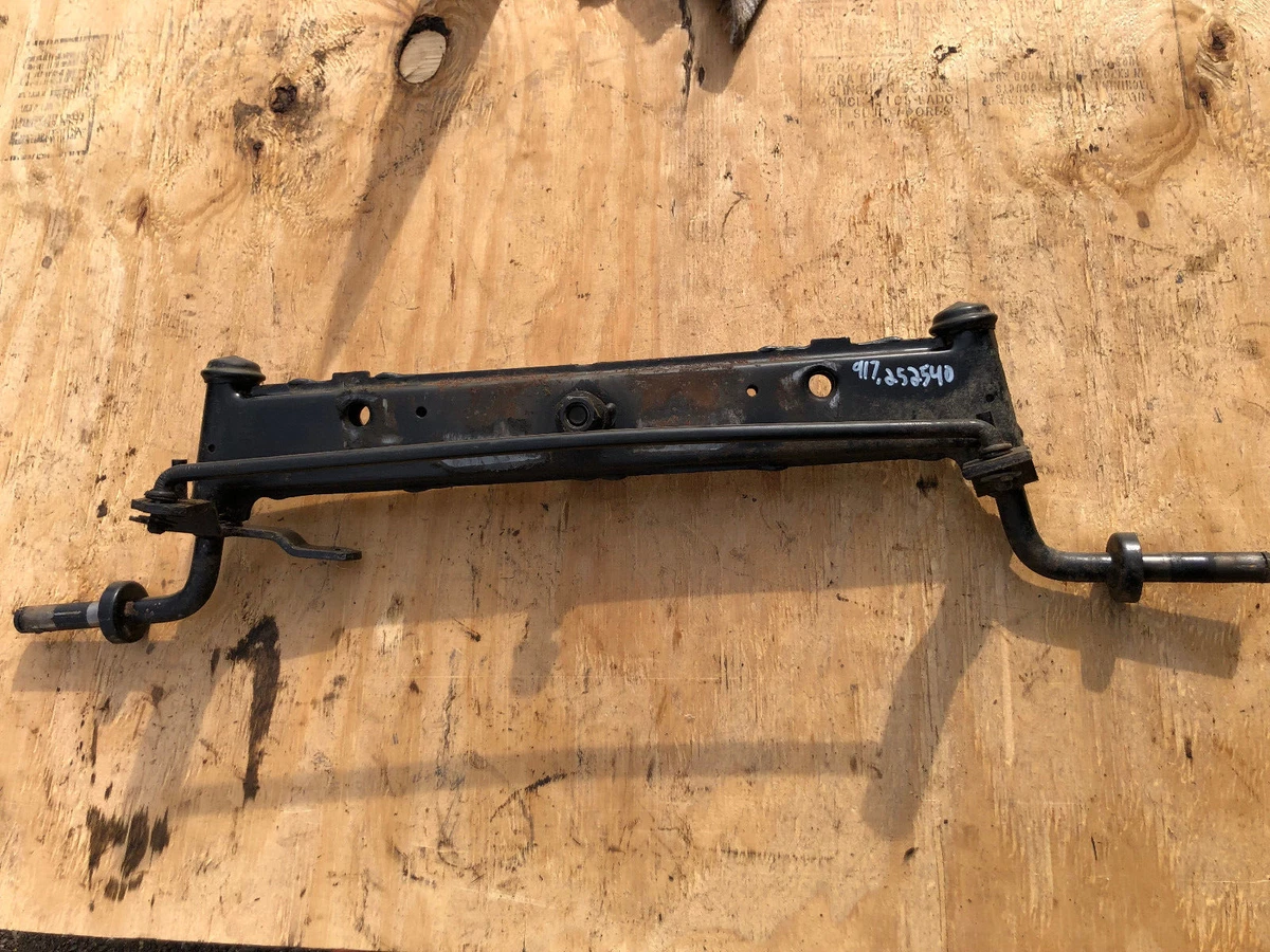 Craftsman Riding Mower Steering Front Axle Spindles 142033