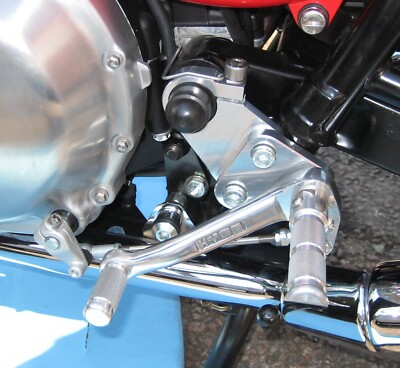 TRIUMPH THRUXTON 900 FUSSRASTEN SET VON NORMAN HYDE