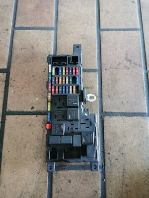Original Volvo S80 I 184 & V70 II Sicherungskasten 8637841 518322326
