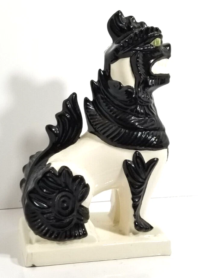 Foo Dog Statue, Black and White. - Image 3 of 4