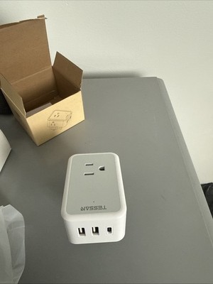 TESSAN travel adapter 