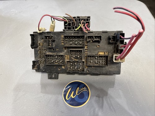 85-92 VW Jetta Golf GTI MK2 Cabriolet - 171 941 813 D Fuse Box Panel Relay Block - Picture 5 of 7