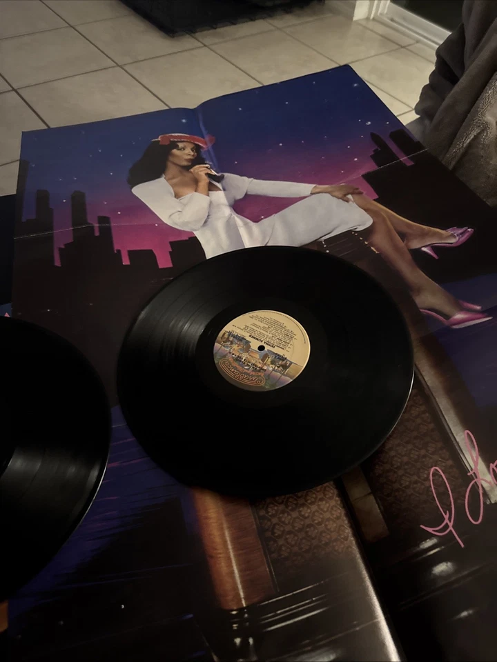 Donna Summer Greatest Hits On The Radio Vol I & II 1979 2LP EX/VG+/EX w/Poster - Image 4 of 4