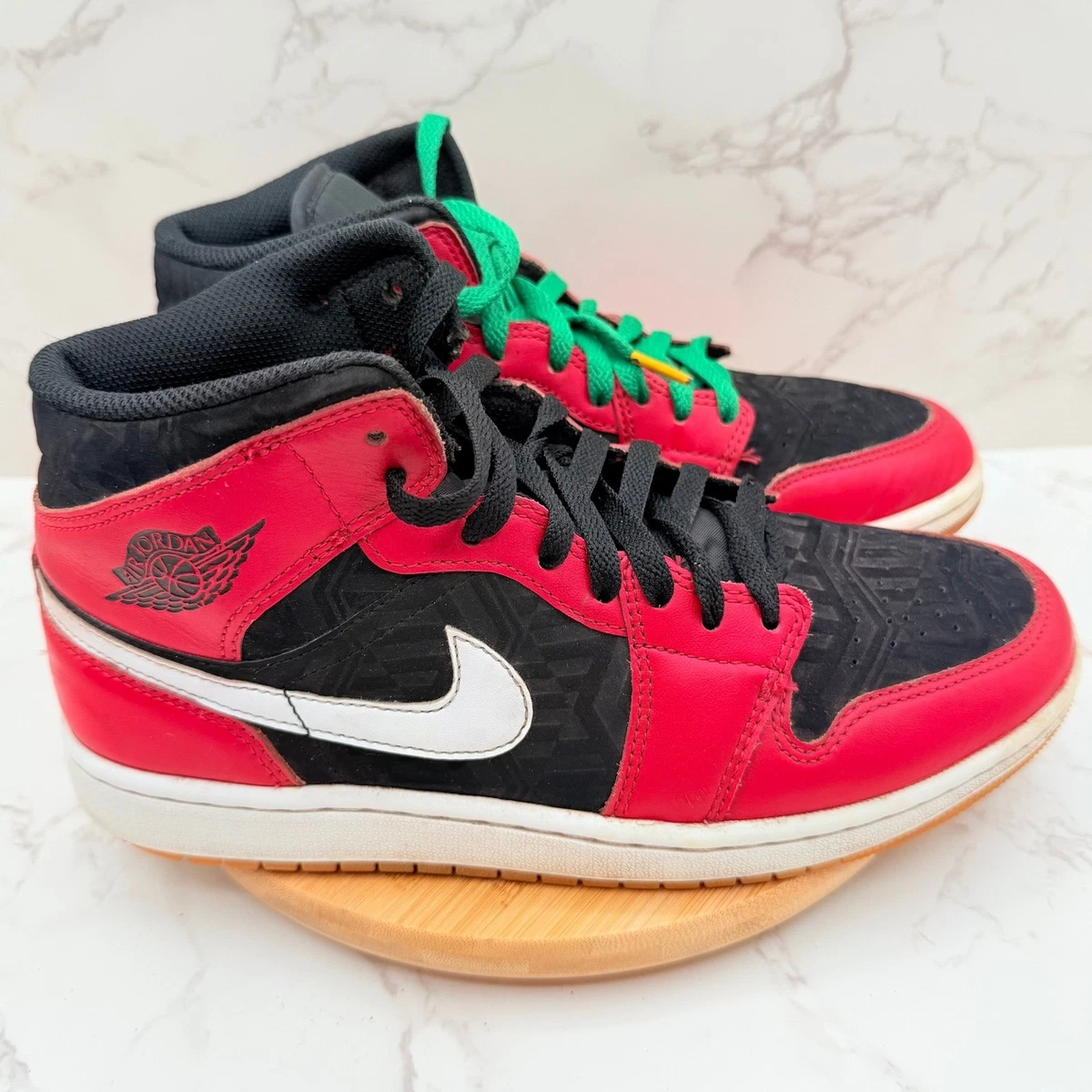 Jordan 1 SE Mid Christmas for Sale - Authenticity Guaranteed - eBay