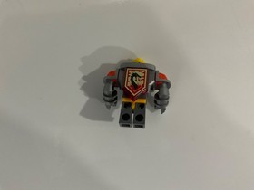 LEGO Nexo Knights Minifigure: Axl Flat Silver Torso  (nex007) 70317