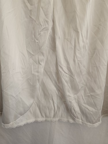 Vassarette Half Slip Women's White 24" Size Medium NEW - Picture 6 of 6