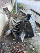 Case International Front Tractor Weights With 3 Point Linkage Frame