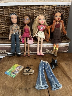 Bratz Doll Lot - 4 dolls, accessories - Motorcycle Cade +