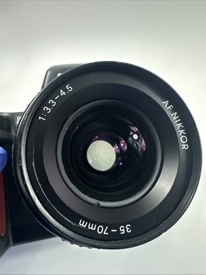 ニコン　Nikon F100 AF NIKKOR 35-70mm 3.3-4.5 Nikon F100 35mm SLR Film Camera w/ Nikkor AF 35-70mm 1:3.3