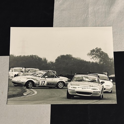 MAZDA MX5 UK CUP CASTLE COMBE 1990 ROUND PRESS RELEASE WITH ORIGINAL PHOTO - Picture 2 of 3