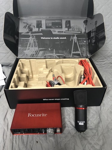 Focusrite Scarlett 2i2 Studio USB Audio Interface READ DESCRIPTION