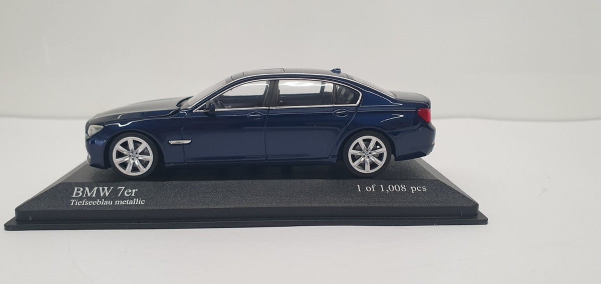 405-131 BMW特注 1/43 BMW 7 Series ブラック 405-131 BMW特注 1/43 BMW 7 Series ブラック - メルカリ