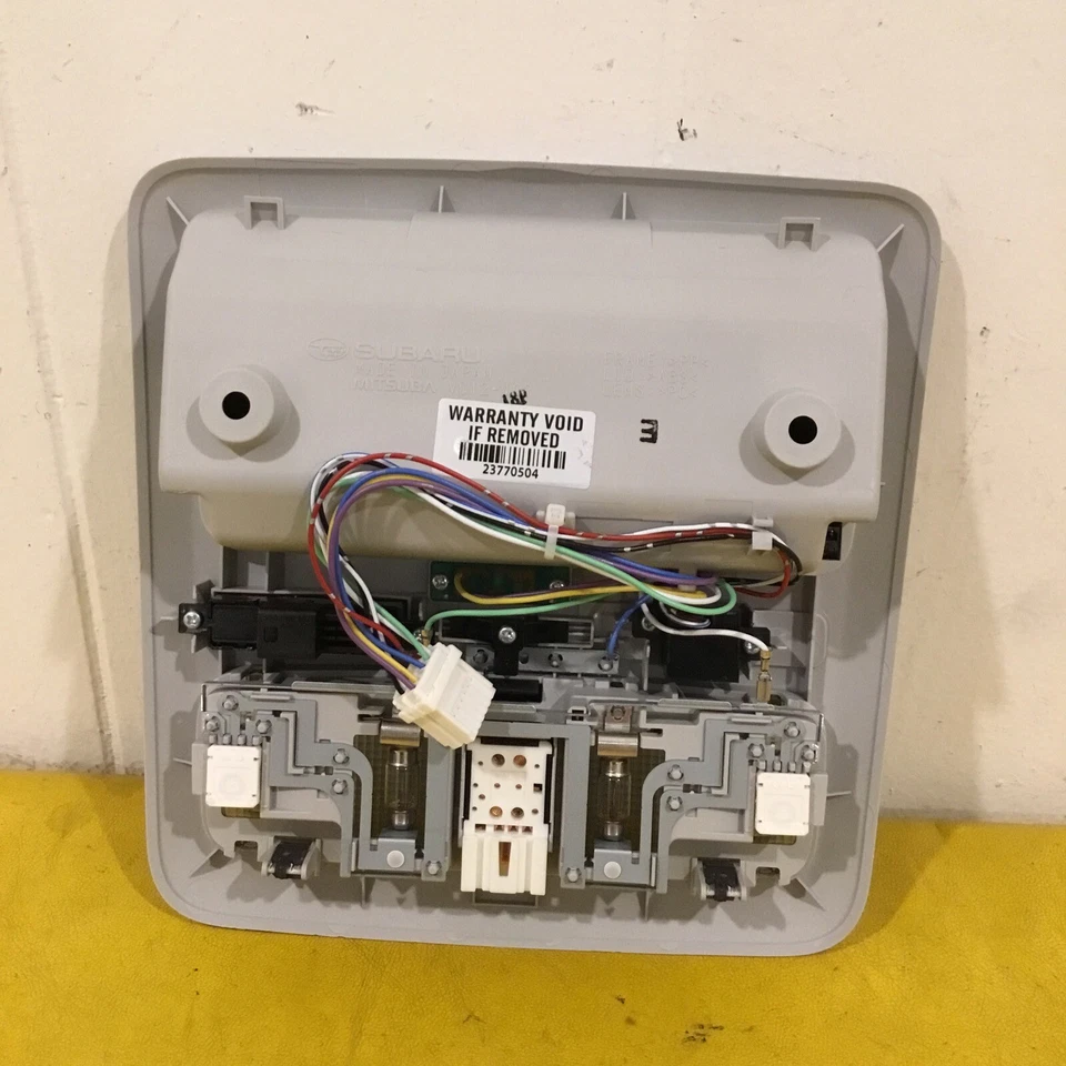 NUEVO 2014 15 16 17 2018 Subaru Impreza Top Overhead Dome Gafas de sol Soporte de luz Foto 3 de 4