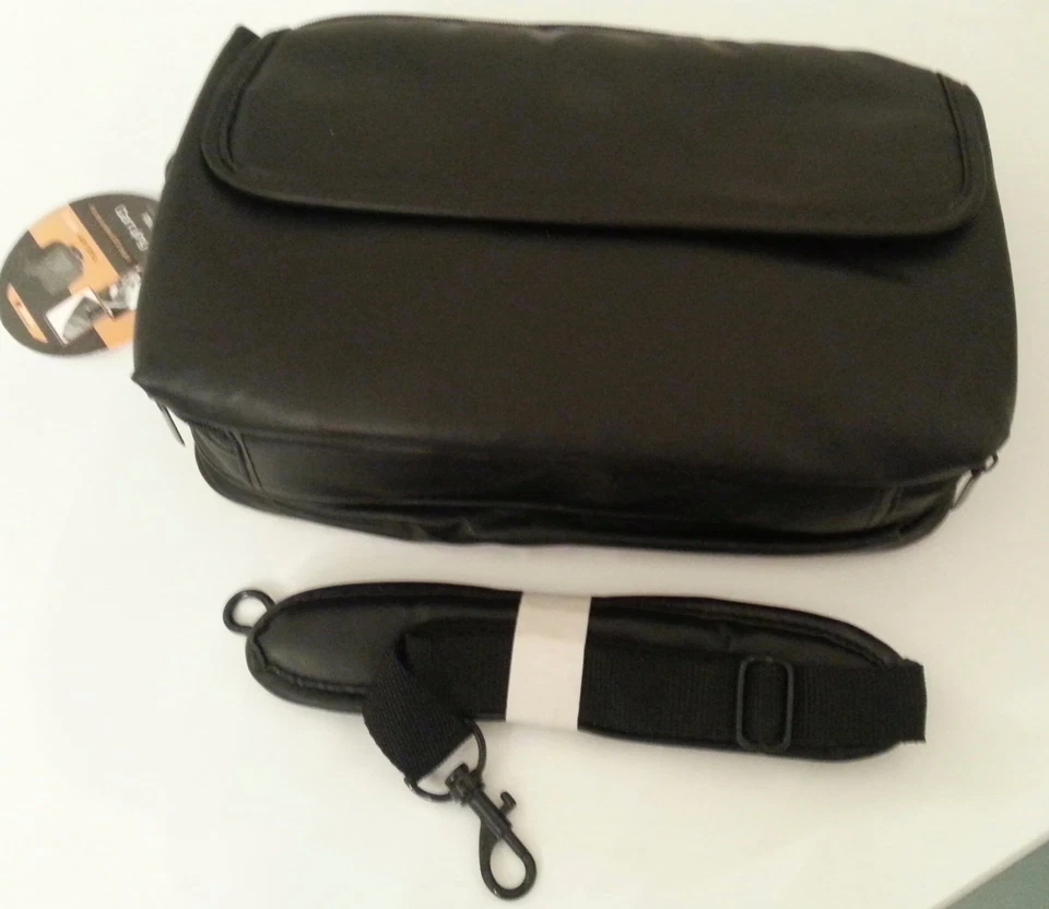 New Netbook / Tablet Case / Portable DVD Player Case for 7" - 10" Device - Image 2 of 4