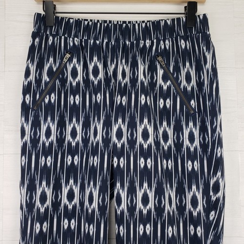 Athleta Reflection Aspire Ikat Pants Blue Aztec Stretch Size 4