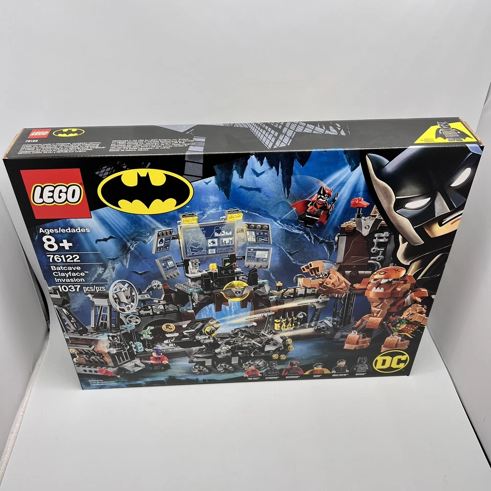 Lego 76122 Batman Batcave Clayface Invasion Super Heroes 1037 Pcs New Sealed - Image 4 of 4