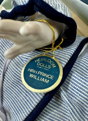 Muñeca de colección Royal Doulton Nisbet Heirloom - Su Alteza Real el Príncipe William - Imagen 6 de 6