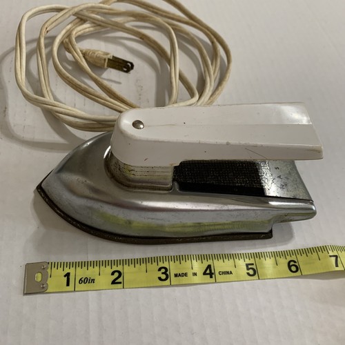 Vtg Nassau Metal Teal White Clothes Iron Kids Play House Home Cleaning Laundry - Picture 17 of 20