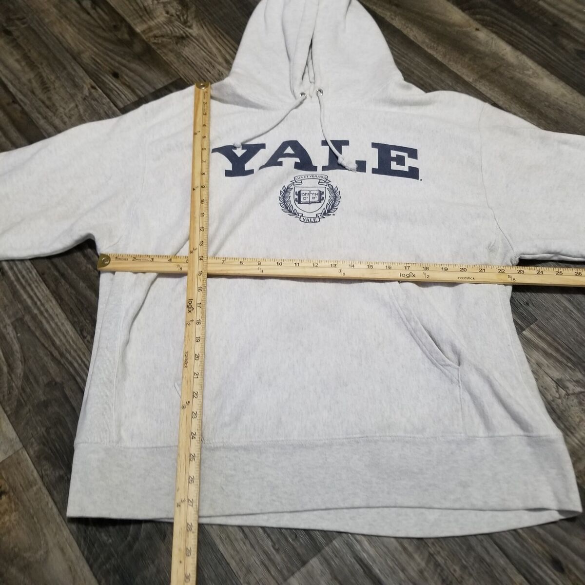 Vintage 90's Champion Reverse Weave Yale University Hoodie Vintage 90's Champion Reverse Weave Yale University Hoodie