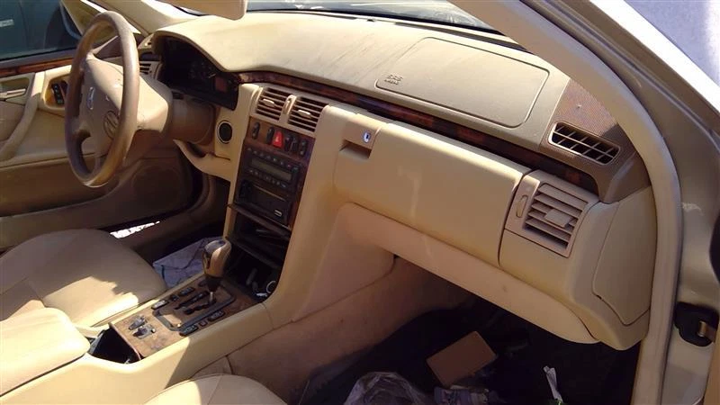 Bomba de dirección asistida usada se adapta a: Mercedes-benz Mercedes clase e 129 2002 tipo SL50 Foto 4 de 4