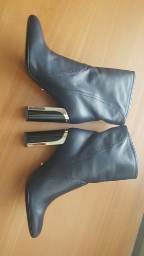 Christian Dior NIB $1140 calfskin leather navy blue ankle boots EU 38 US 8 - Picture 5 of 10