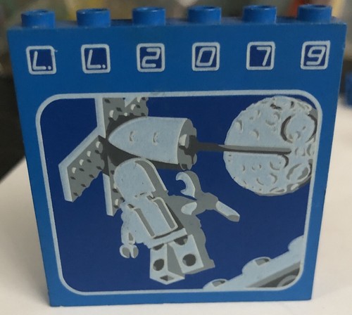 LEGO Blue 1x6x5 Brick LL2079 Rocket Moon Space Astronaut Pattern Vintage Rare - Picture 4 of 4