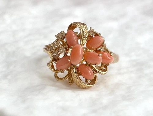 Faux Coral Multistone Floral Gold Toned Costume Jewelry Vintage Ring - sz 9