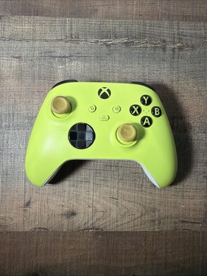 Microsoft Xbox Series X|S Wireless Controller Electric Volt Good Condition