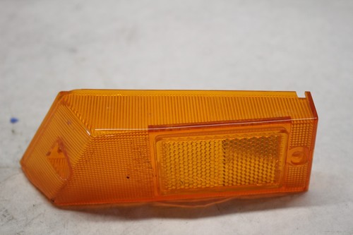 Front RIGHT Side Marker Lens #23026-1072 1986 KAWASAKI ZG1200