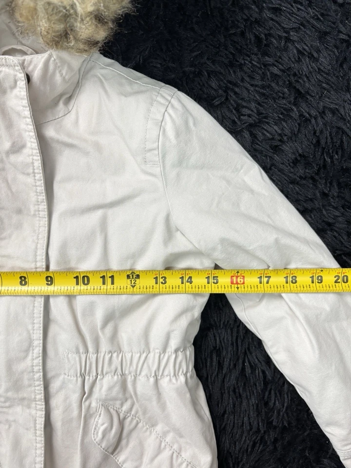 Chaqueta parka forrada GAP Sherpa para niñas talla pequeña Foto 2 de 4