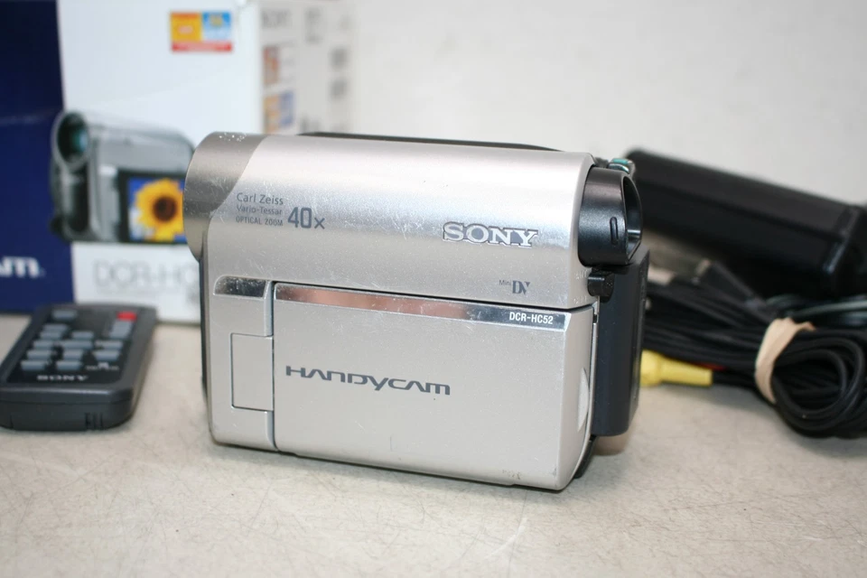Sony DCR-HC52 Handycam MiniDV Camcorder- TESTED - Image 4 of 4