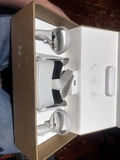 Oculus Quest 2 256GB White All-in-One Gaming ...