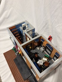 LEGO Creator: Detective's Office 10246 (99% Complete)