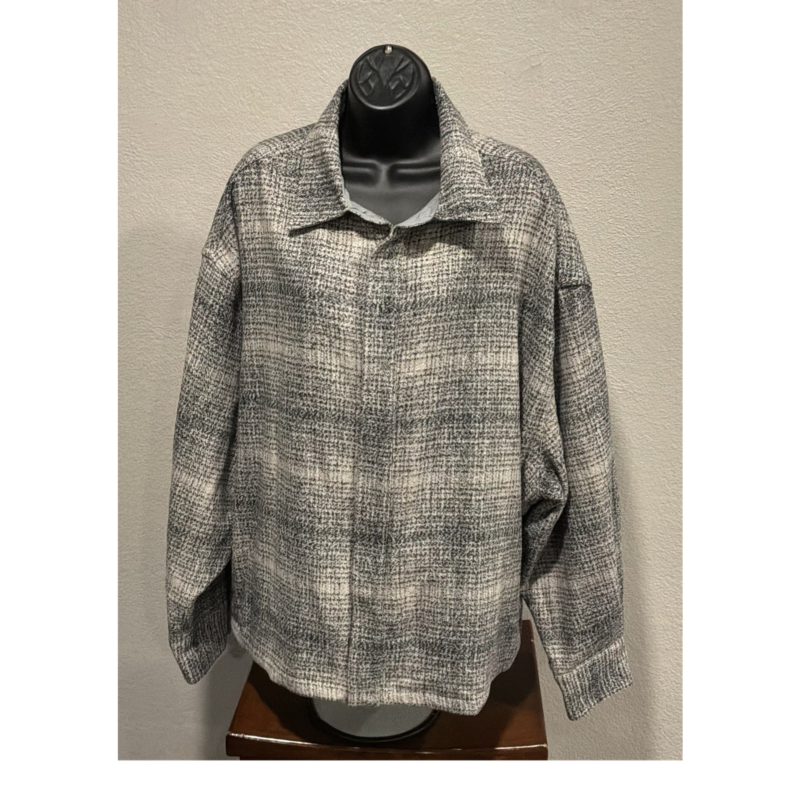 ZARA Women's Gray White Plaid Collared Button Jacket XL Short Long Sleeve