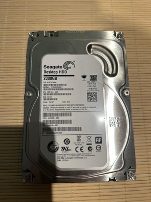 Seagate Desktop 2TB 3,5 Zoll SATA III Interne Festplatte (ST2000DM001)
