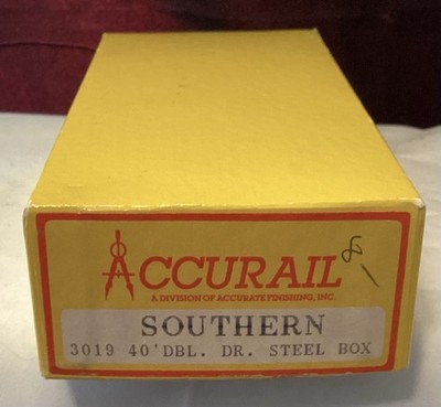 Accurail 3019 40 DBL. DR. Steel Box 4-22