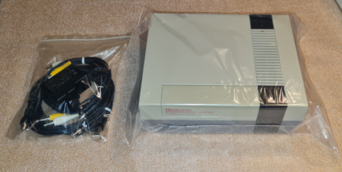 Nintendo Entertainment System # NES # Regio Free # Mit Zubehörpaket # Refurbed - Afbeelding 1 van 11