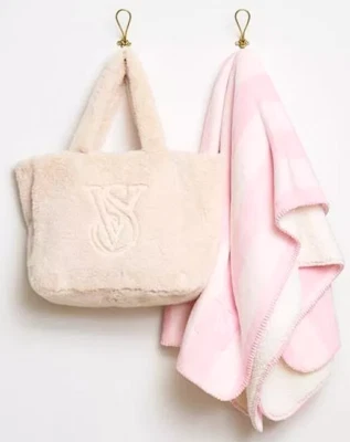 Victoria's Secret Sherpa Iconic Stripes Blanket + Faux Fur Large Tote Bag NIP 💗