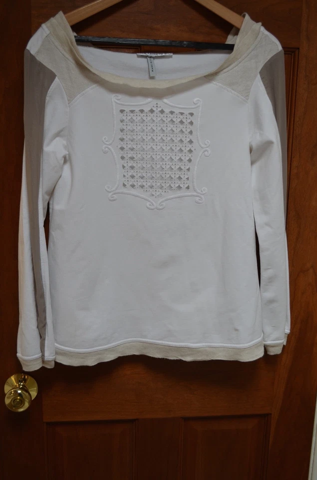 Blusa Elisa Cavaletti Blanca Manga Larga Borde Ojales Hecha en Italia Talla M