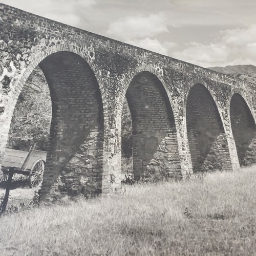 2 puentes arqueados y fotografías de escenas de la ciudad cada 20x16" sin encuadre 2 en cartel - Imagen 9 de 10