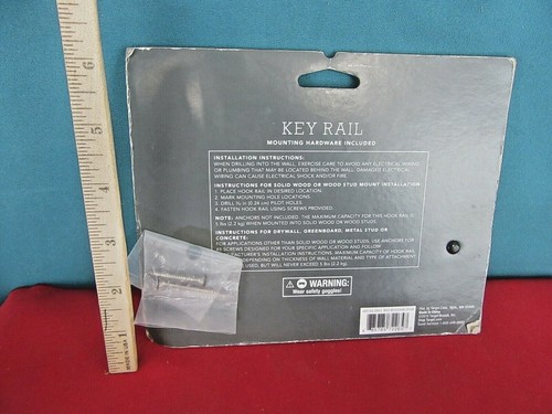 62. THRESHOLD Key Rail Soft Iron Finish with 3 Owls Hanging Key Hook Hanger Rack - Picture 2 of 3