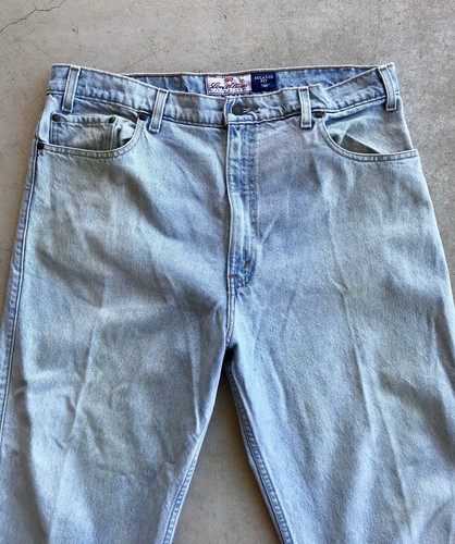 Levis Signature Series 540 Relax Fit Size 38x29 Bleached With Vintage Yellowing - Picture 2 of 8