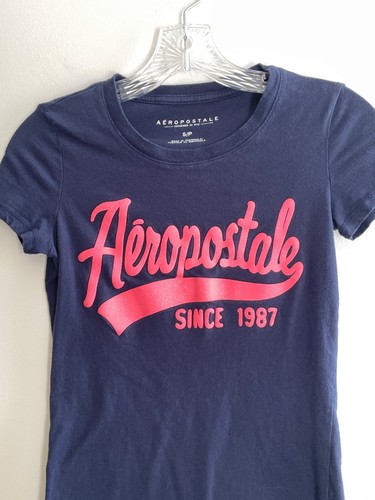 Y2K Aeropostale T-shirt bambino donna S blu navy con stampa sbuffo glitter rosa - Foto 2 di 6