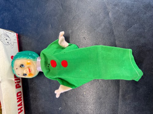 Vtg Anthropomorphic Weird Cragstan Vegetable Hand Puppets rubber/cloth IN BOX - Picture 15 of 24