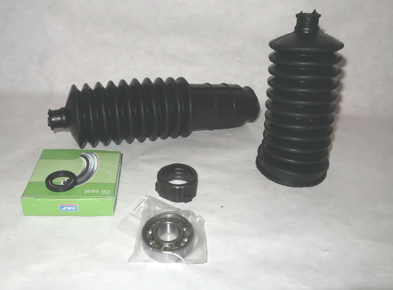 Maserati Biturbo STEERING RACK REBUILD KIT ....manual
