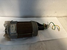 DRYER DRUM MOTOR 120V 60HZ 1PH FOR WASCOMAT TD3030 P/N: 487171433 USED